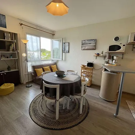 à 100m De La Pour 3 Pers Avec Lave-linge - Fr-1-224c-51 *